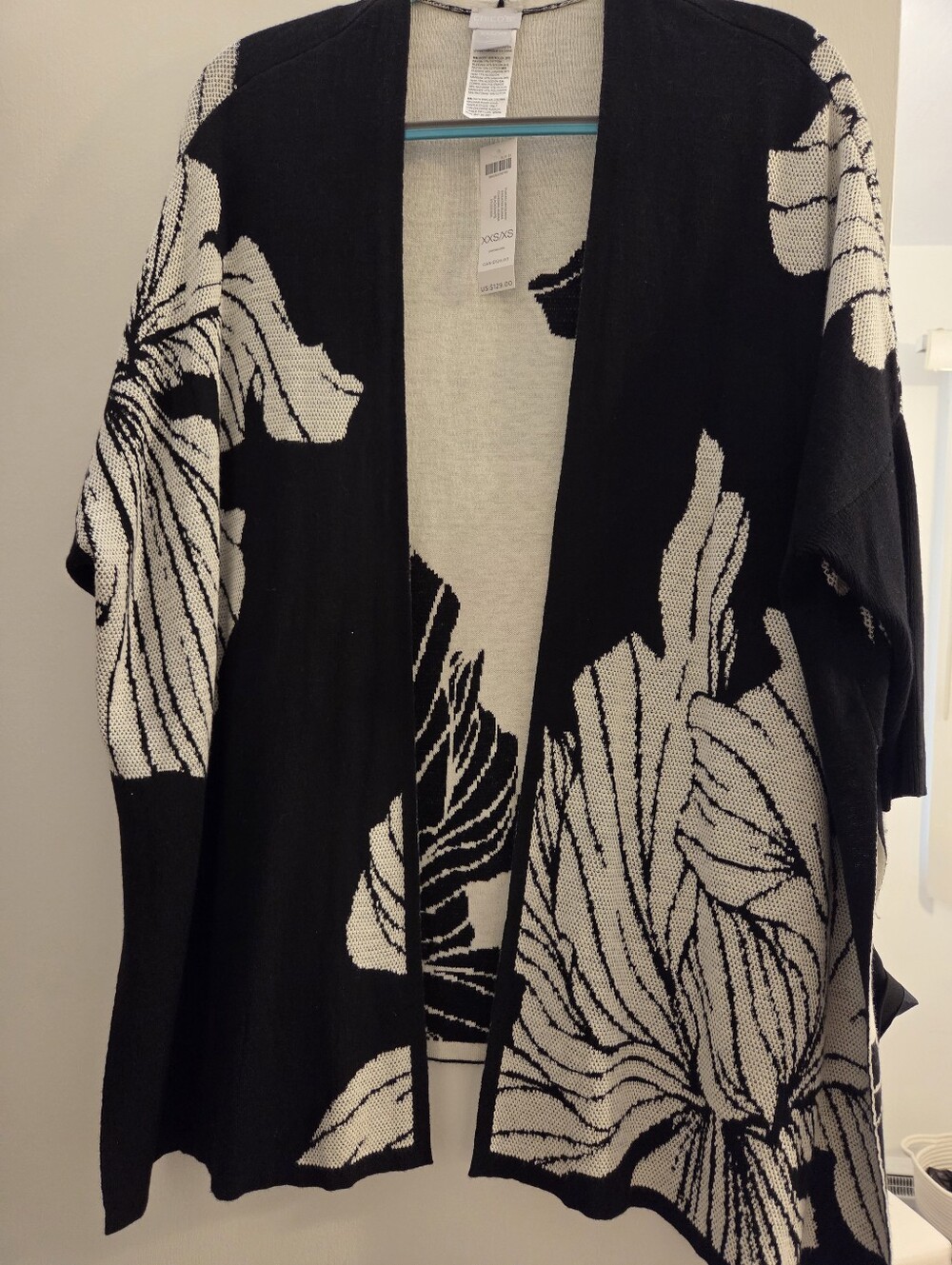 CHICOS Stunning RUANA with Sleeves  Nwt